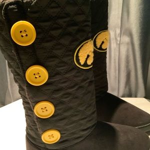 Iowa Hawkeye Fuzzy Quilted Boots